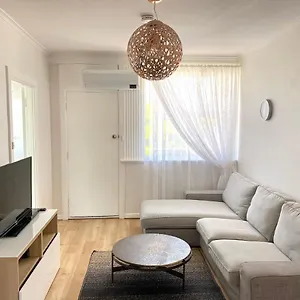 Apartments-the Broadway Apartment